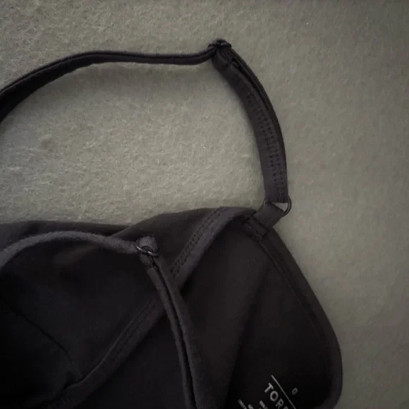 Torrid Tank Top Charcoal Grey Plus Size 0 Adjustable Straps Layering Lightweight - Picture 6 of 7